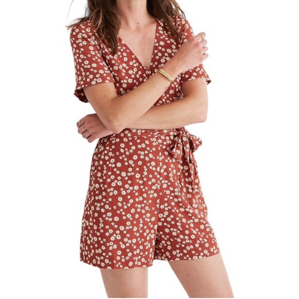 Madewell Wrap-Front Floral Print Daisy Field/Rust Orange Short Sleeve Romper - Picture 1 of 9